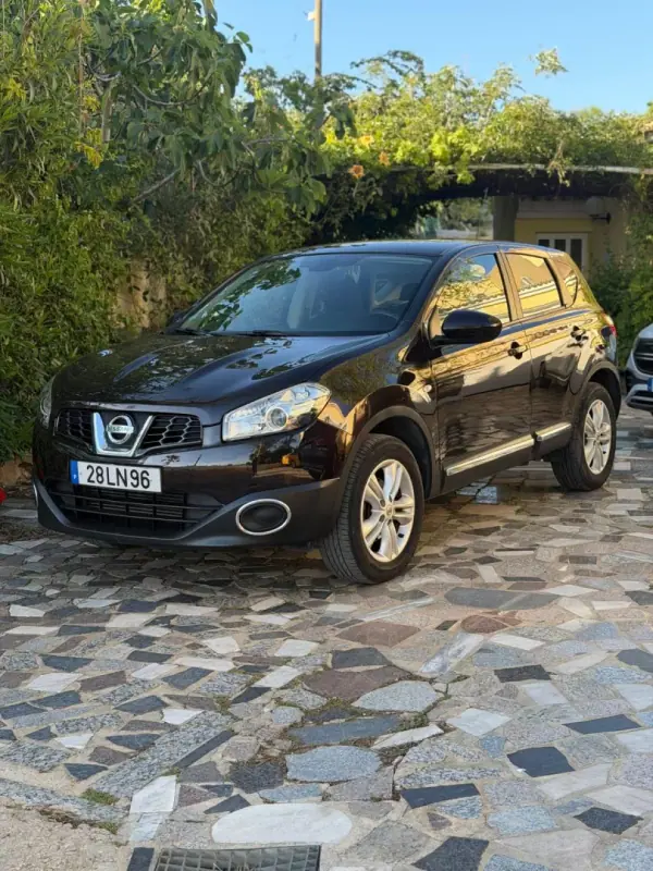 Nissan Qashqai 2011 - 11900 EUR, 118947 km - AUTO.MOTO.pt - 118947km - foto 3 de 9