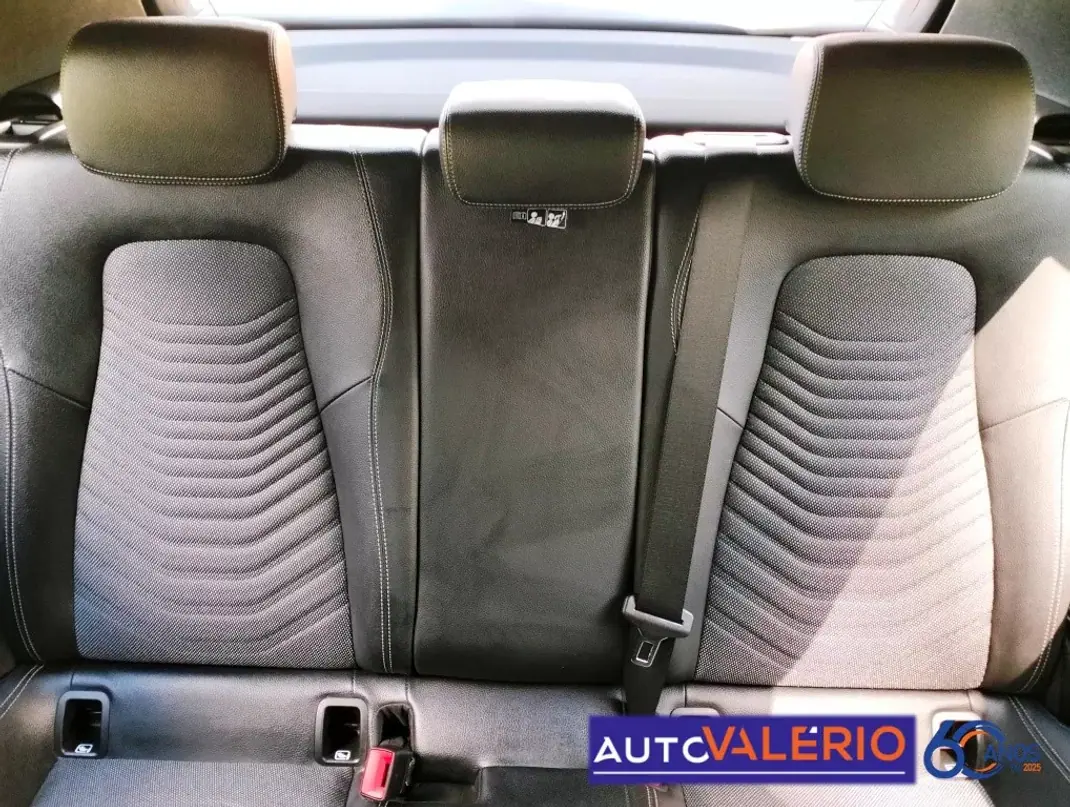 Mercedes-Benz A 180 2020 - 25950 EUR, 10120 km - AUTO.MOTO.pt - 10120km - foto 30 de 36