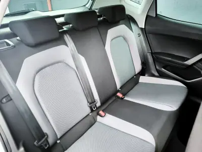 SEAT Arona 2019 - 13950 EUR, 46000 km - AUTO.MOTO.pt - 46000km - foto 6 de 48