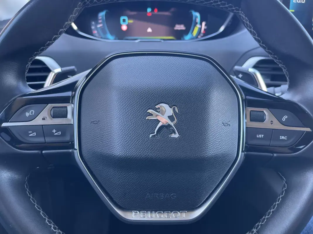 Peugeot 3008 2021 - 23990 EUR, 89615 km - AUTO.MOTO.pt - 89615km - foto 23 de 28