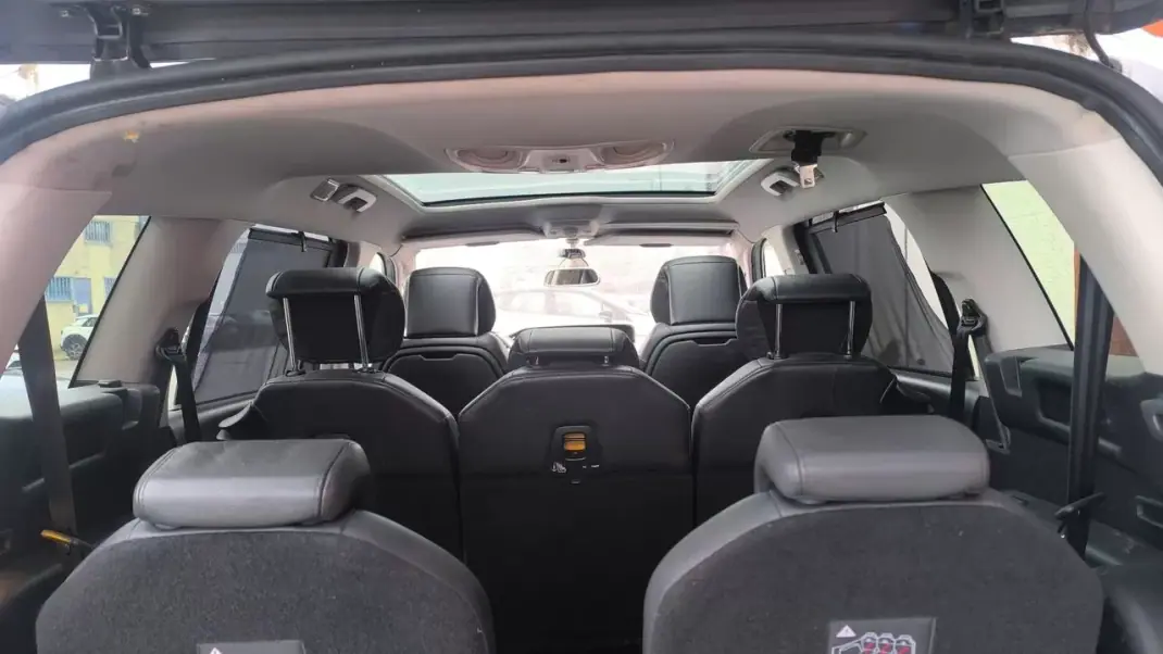 Citroën C4 Grand Picasso 2016 - 10900 EUR, 144000 km - AUTO.MOTO.pt - 144000km - foto 7 de 14