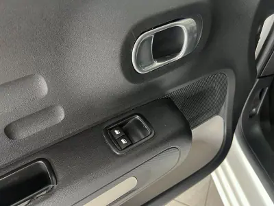 Citroën C3 2019 - 10900 EUR, 106542 km - AUTO.MOTO.pt - 106542km - foto 17 de 21