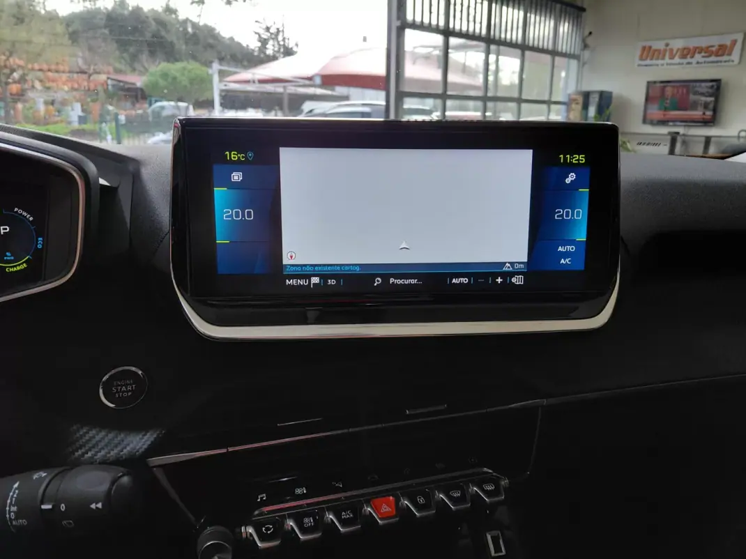 Peugeot e-2008 2020 - 16800 EUR, 98000 km - AUTO.MOTO.pt - 98000km - foto 15 de 23