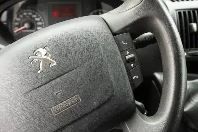 Peugeot Boxer 2021 - 17600 EUR, 158973 km - AUTO.MOTO.pt - 158973km - foto 18 de 22