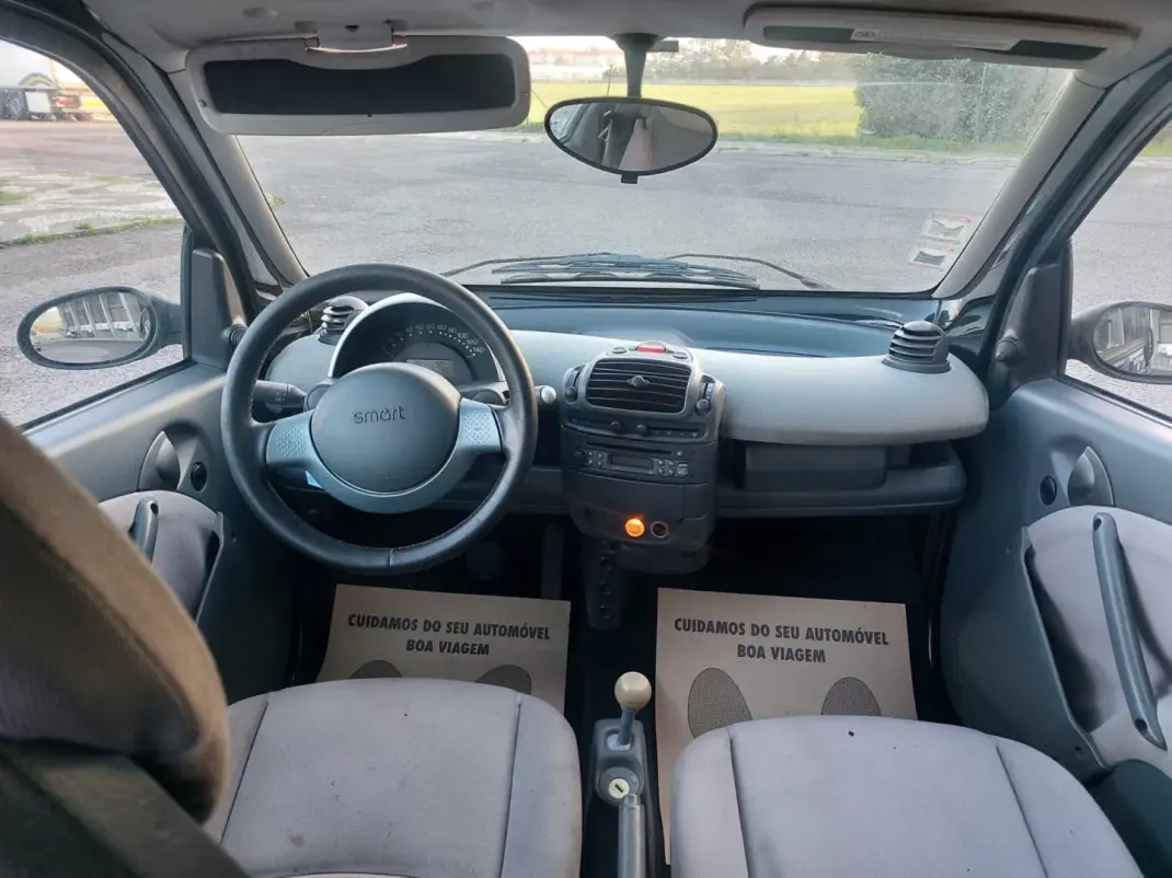 Smart Fortwo Cabrio 2006 - 3890 EUR, 292779 km - AUTO.MOTO.pt - 292779km - foto 16 de 19