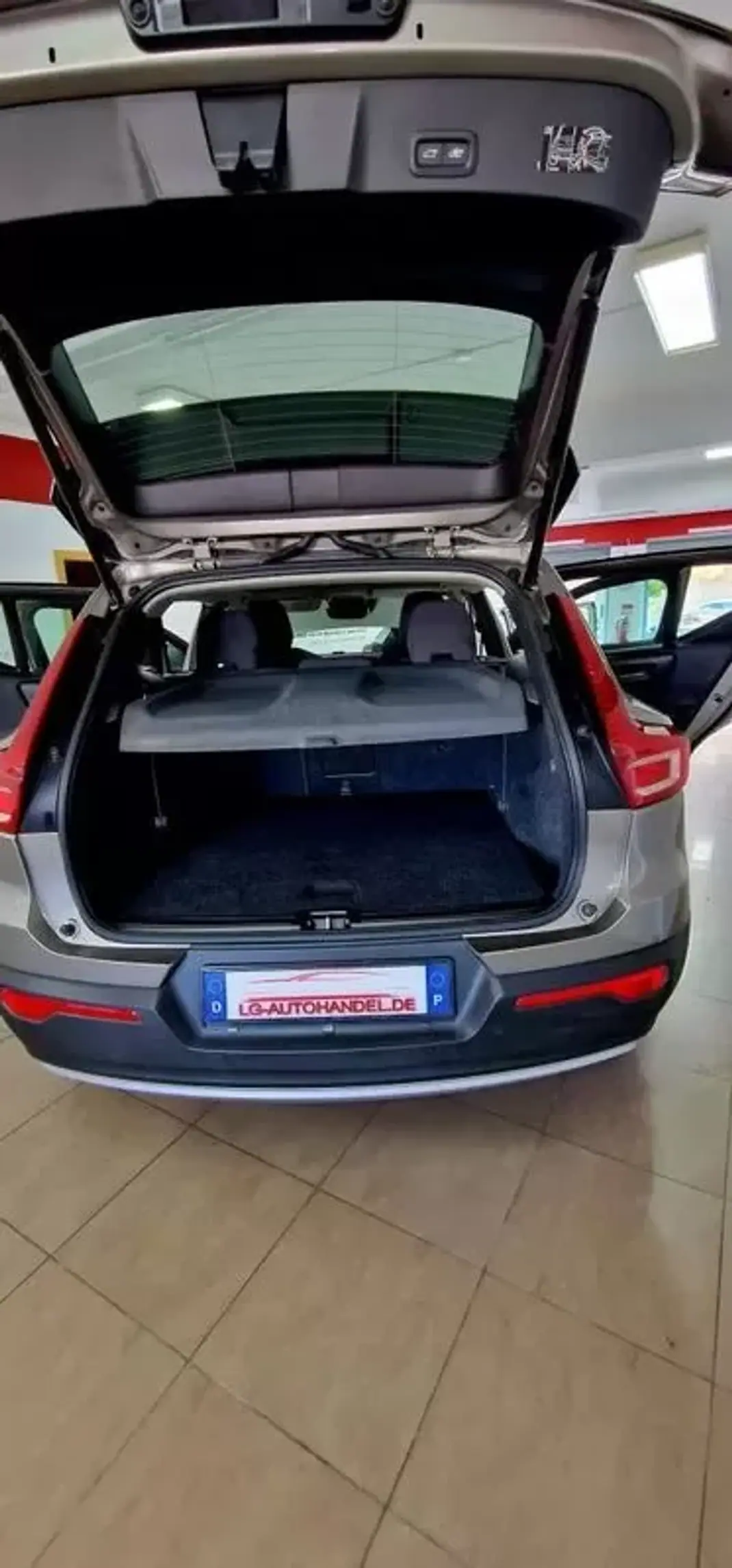 Volvo XC 40 2021 - 23450 EUR, 102307 km - 102307km - foto 52 de 60