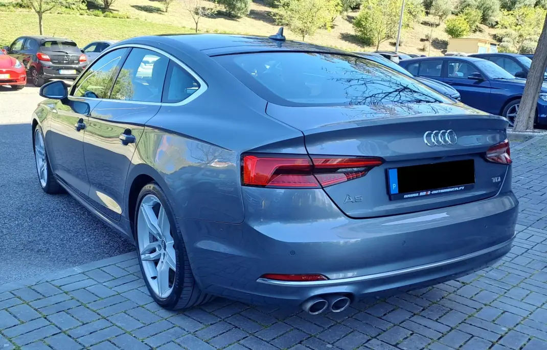 Audi A5 Sportback 2018 - 19750 EUR, 210000 km - AUTO.MOTO.pt - 210000km - foto 3 de 32