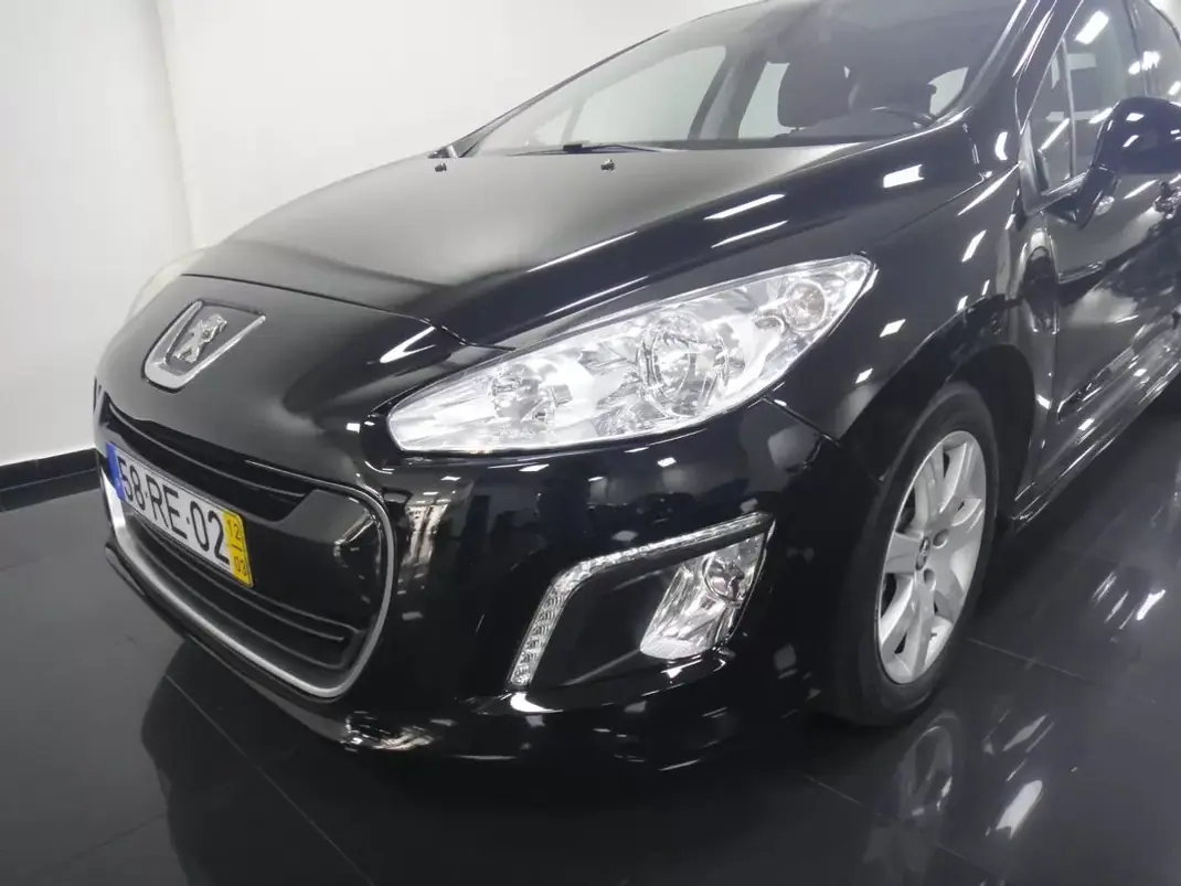 Peugeot 308 2012 - 7250 EUR, 172520 km - AUTO.MOTO.pt - 172520km - foto 31 de 50