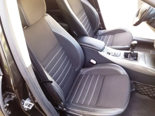 Renault Laguna Break 2012 - 8000 EUR, 186055 km - AUTO.MOTO.pt - 186055km - foto 9 de 26
