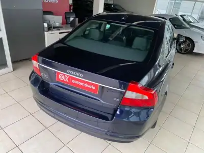 Volvo S80 2007 - 7500 EUR, 369251 km - AUTO.MOTO.pt - 369251km - foto 4 de 33