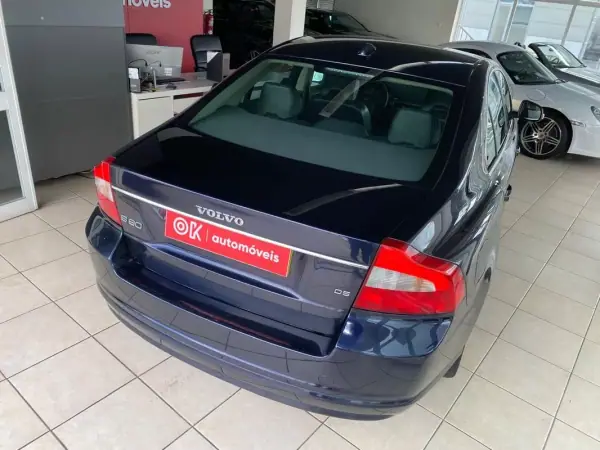 Volvo S80 2007 - 7500 EUR, 369251 km - AUTO.MOTO.pt - 369251km - foto 4 de 33