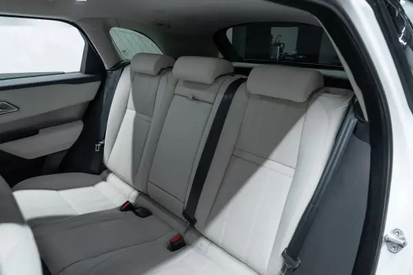 Land Rover Range Rover Velar 2021 - 49950 EUR, 46000 km - AUTO.MOTO.pt - 46000km - foto 51 de 53