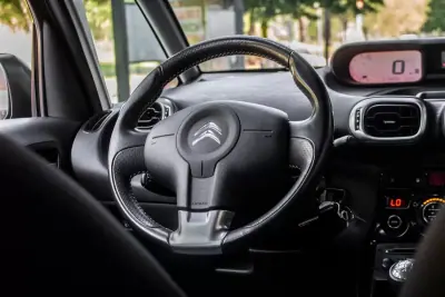 Citroën C3 Picasso 2017 - 7450 EUR, 79899 km - AUTO.MOTO.pt - 79899km - foto 25 de 27