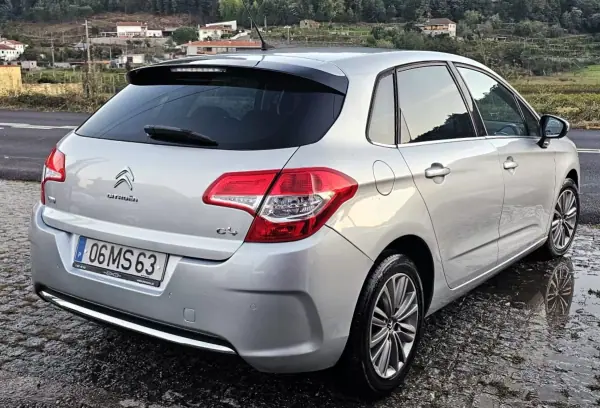 Citroën C4 2012 — foto 2 de 20