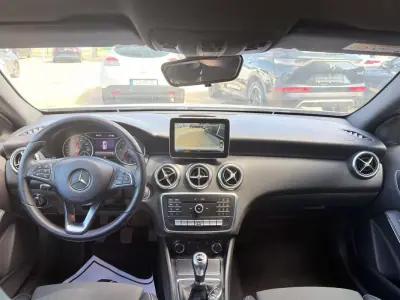 Mercedes-Benz A 180 2018 - 17490 EUR, 147879 km - AUTO.MOTO.pt - 147879km - foto 6 de 20