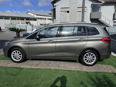 BMW 216 Gran Tourer 2015 - 14900 EUR, 180000 km - AUTO.MOTO.pt - 180000km - foto 18 de 77