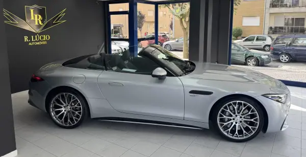 Mercedes-Benz SL 43 AMG 2024 - 125000 EUR, 12500 km - AUTO.MOTO.pt - 12500km - foto 32 de 40