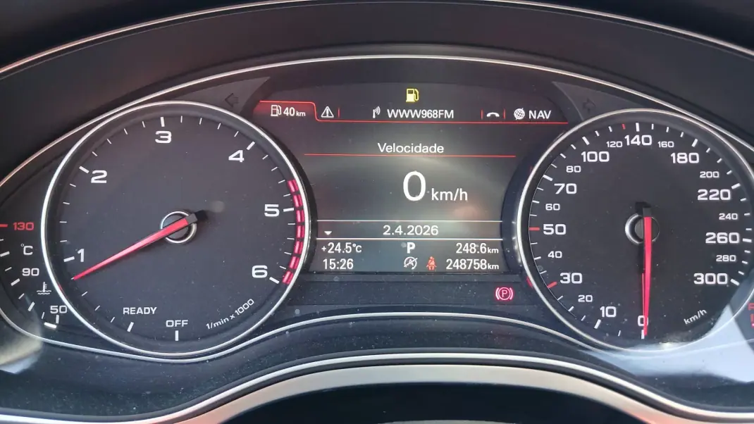 Audi A7 Sportback 2015 - 24500 EUR, 248000 km - AUTO.MOTO.pt - 248000km - foto 14 de 27