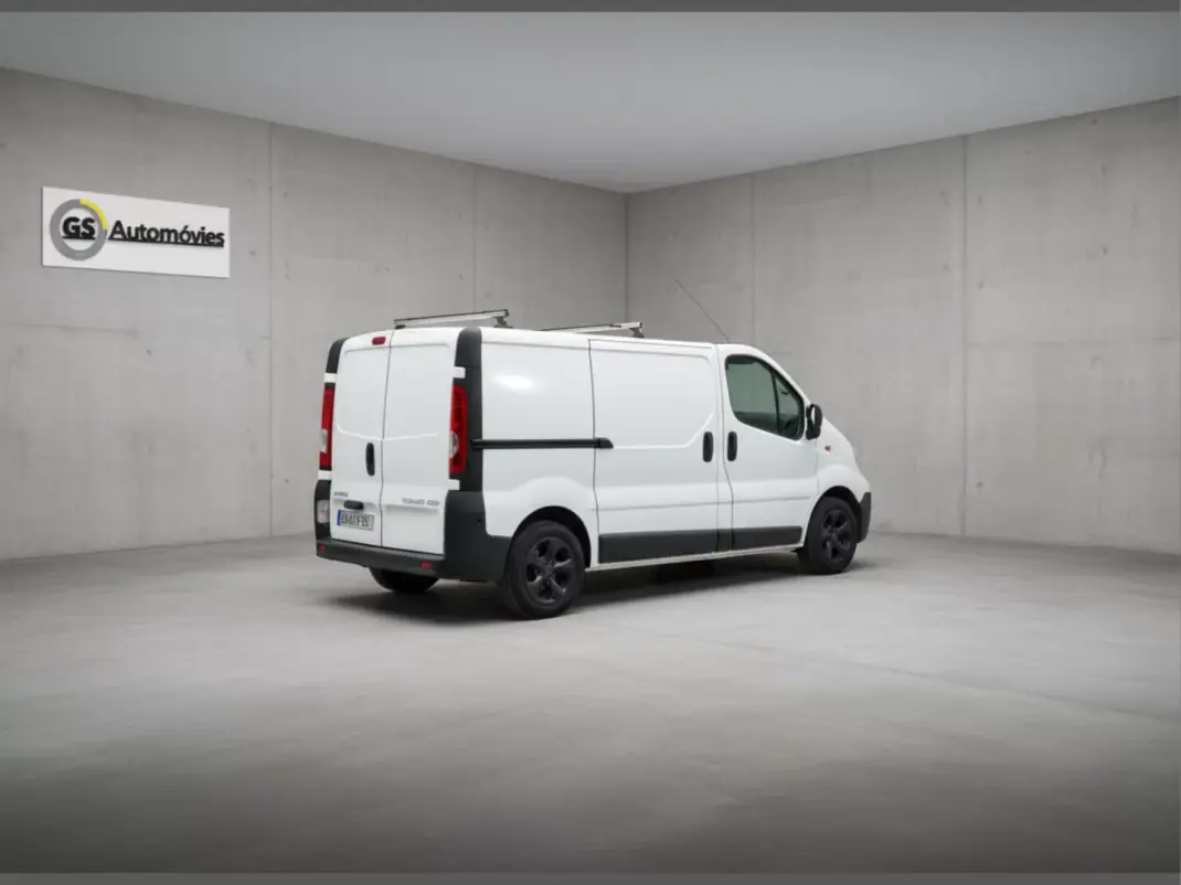 Opel 2007 - 6750 EUR, 290000 km - AUTO.MOTO.pt - 290000km - foto 2 de 4