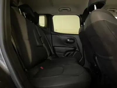 Jeep Renegade 2019 - 15950 EUR, 142000 km - AUTO.MOTO.pt - 142000km - foto 15 de 24
