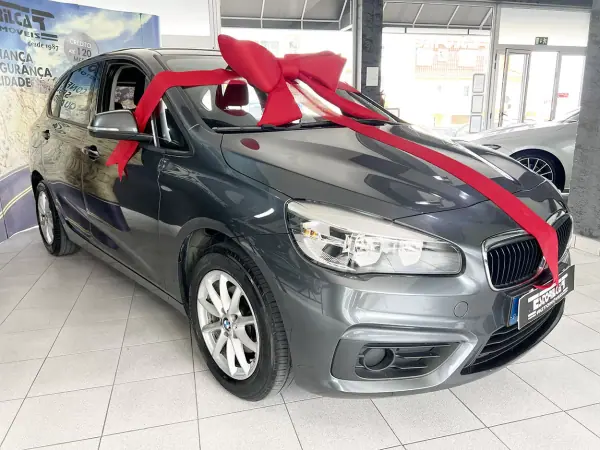 BMW 214 Active Tourer 2017 - 15600 EUR, 98526 km - AUTO.MOTO.pt - 98526km - foto 2 de 21