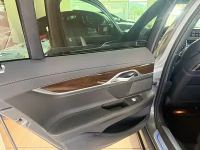 BMW 740 2018 - 29950 EUR, 249000 km - AUTO.MOTO.pt - 249000km - foto 37 de 41