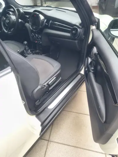 MINI One 2015 - 11900 EUR, 125000 km - AUTO.MOTO.pt - 125000km - foto 25 de 35