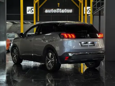Peugeot 3008 2021 - 20990 EUR, 102400 km - AUTO.MOTO.pt - 102400km - foto 13 de 36
