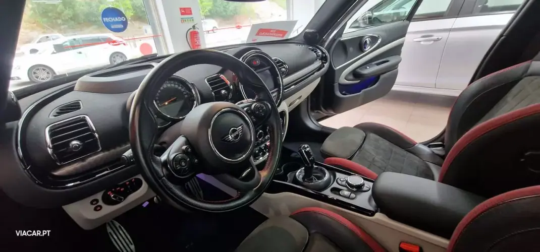 MINI Clubman 2018 - 21950 EUR, 149800 km - AUTO.MOTO.pt - 149800km - foto 7 de 27