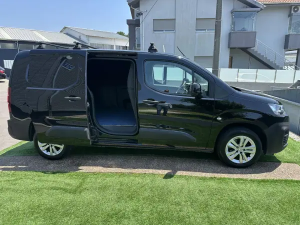 Citroën Berlingo 1.5 Hdi 2020 - 12900 EUR, 120000 km - AUTO.MOTO.pt - 120000km - foto 15 de 53