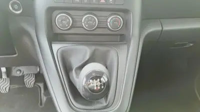 Mercedes-Benz Benz Citan Furgão 110 CDI/27 2025 - 24900 EUR, 20602 km - AUTO.MOTO.pt - 20602km - foto 28 de 34