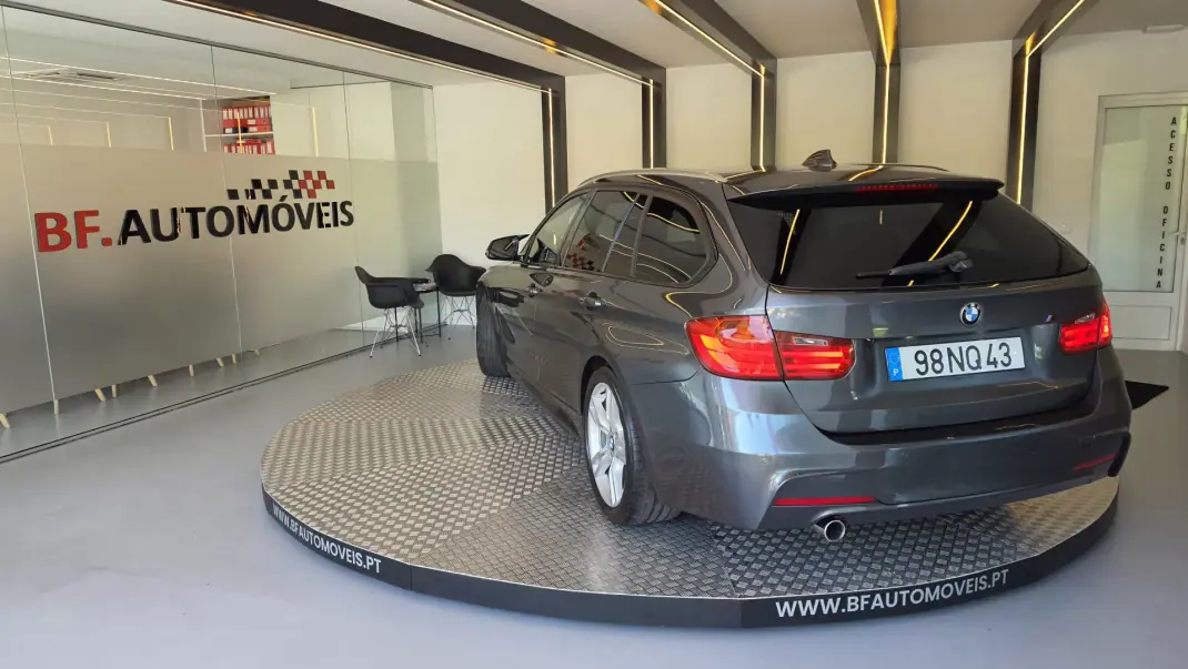 BMW 318 2013 - 18900 EUR, 160296 km - AUTO.MOTO.pt - 160296km - foto 3 de 59