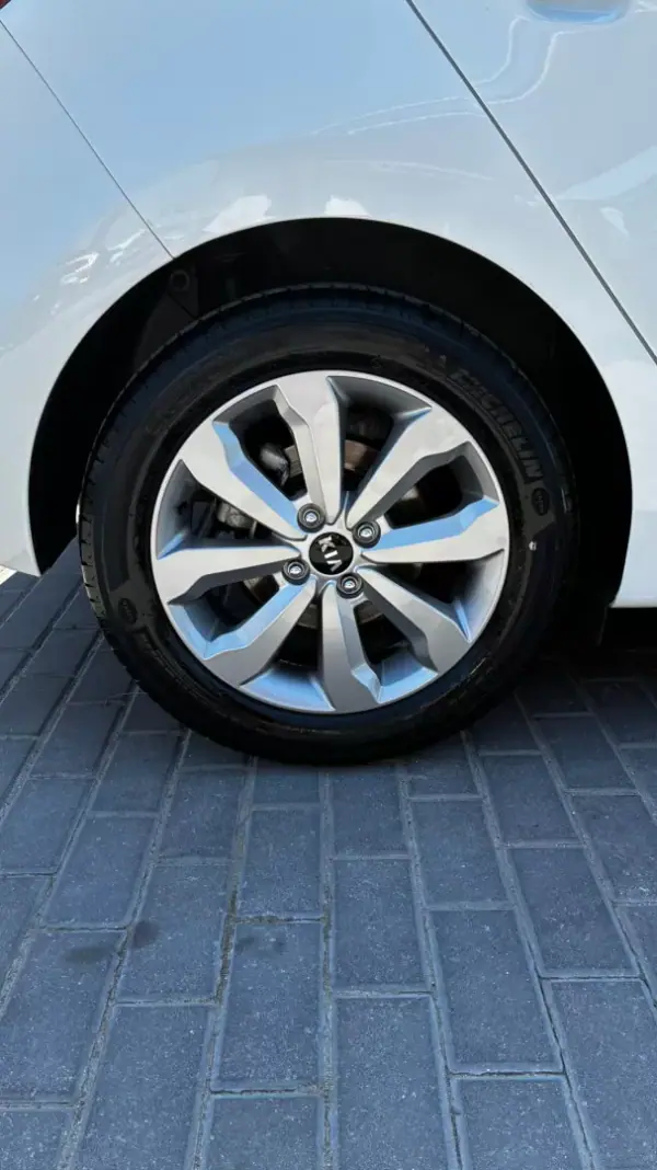 Kia Rio 2021 - 15950 EUR, 68088 km - 68088km - foto 6 de 20