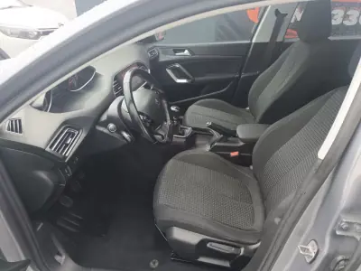 Peugeot 308 2020 - 13900 EUR, 168102 km - AUTO.MOTO.pt - 168102km - foto 14 de 28