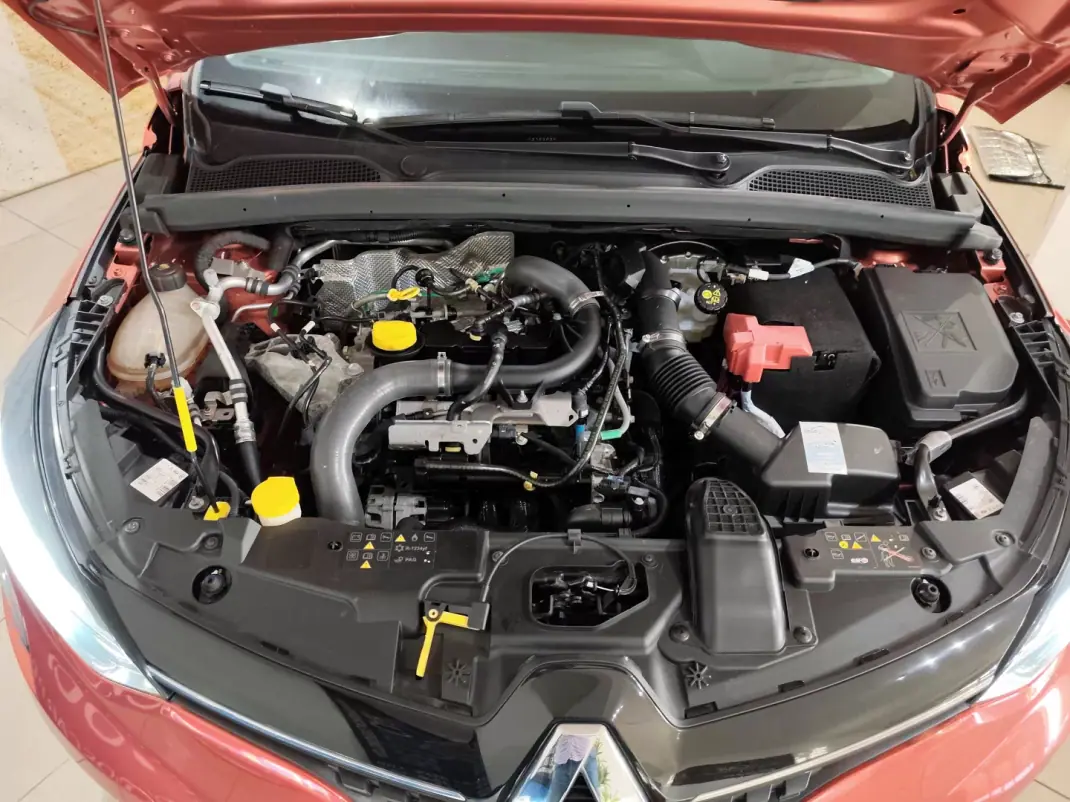 Renault Clio 2019 - 12300 EUR, 62000 km - 62000km - foto 20 de 22