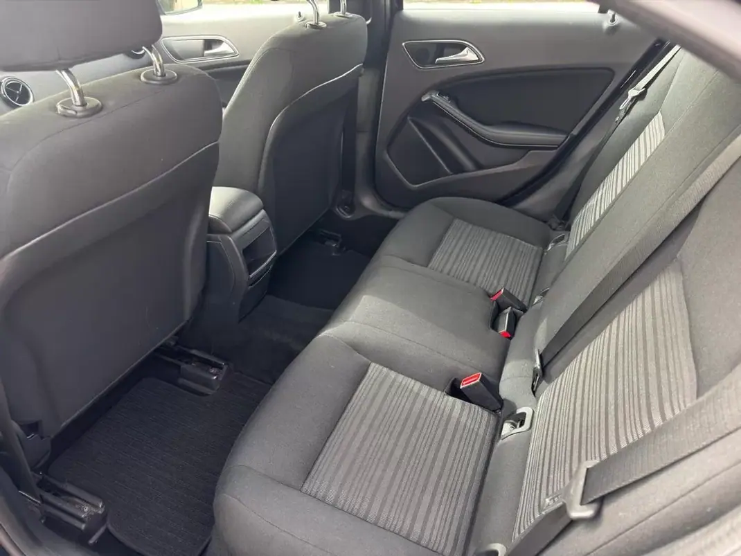 Mercedes-Benz A 160 2015 - 12900 EUR, 160650 km - AUTO.MOTO.pt - 160650km - foto 7 de 25
