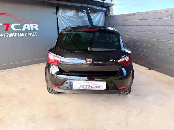 SEAT Ibiza 2011 - 7450 EUR, 207141 km - AUTO.MOTO.pt - 207141km - foto 6 de 15