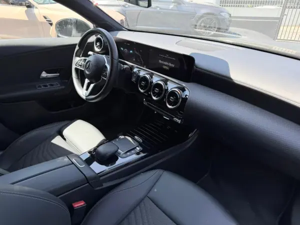 Mercedes-Benz A 180 2022 - 26900 EUR, 148000 km - AUTO.MOTO.pt - 148000km - foto 10 de 11
