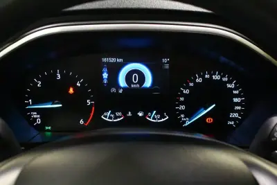 Ford Focus SW 2019 - 13900 EUR, 160000 km - AUTO.MOTO.pt - 160000km - foto 22 de 32