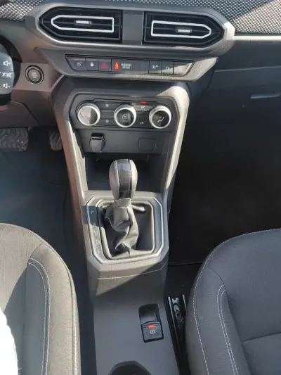 Dacia Sandero 2023 - 15900 EUR, 30000 km - AUTO.MOTO.pt - 30000km - foto 8 de 13