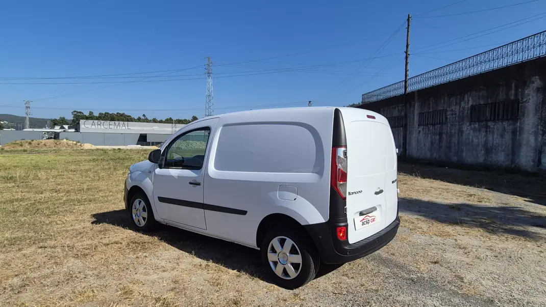 Renault Kangoo 2015 - 7900 EUR, 243519 km - 243519km - foto 3 de 14