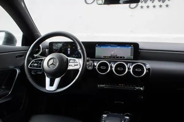 Mercedes-Benz CLA 180 2022 - 23500 EUR, 198000 km - AUTO.MOTO.pt - 198000km - foto 26 de 34
