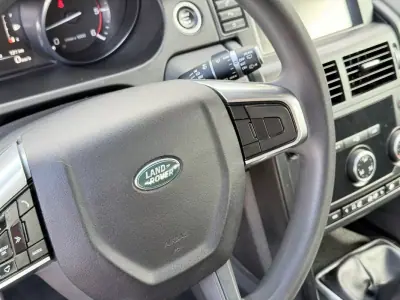 Land Rover Discovery Sport 2015 - 15900 EUR, 166000 km - AUTO.MOTO.pt - 166000km - foto 13 de 26