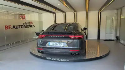 Porsche Panamera 2016 - 62500 EUR, 186989 km - AUTO.MOTO.pt - 186989km - foto 17 de 69