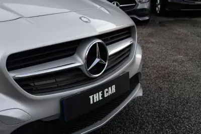 Mercedes-Benz CLA 180 2015 - 15900 EUR, 242000 km - AUTO.MOTO.pt - 242000km - foto 6 de 26