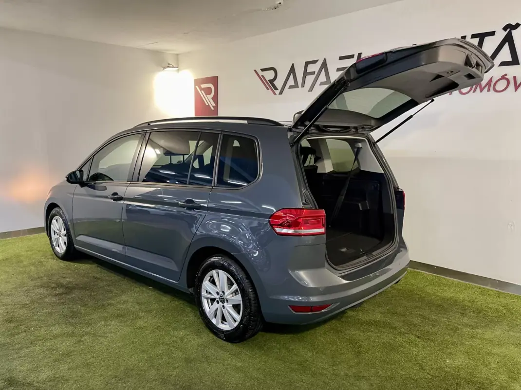 Volkswagen Touran 2021 - 19500 EUR, 171000 km - 171000km - foto 37 de 39