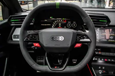 Audi RS3 Sportback 2025 - 86900 EUR, 17138 km - AUTO.MOTO.pt - 17138km - foto 15 de 58