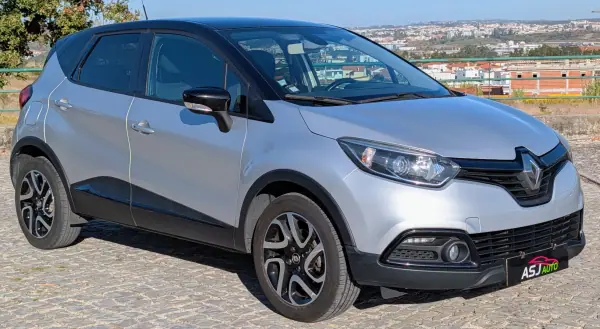 Renault Captur 1.5 dCi Zen 2017 Diesel — 210 285 km Renault Captur 1.5 dCi Zen 2017 Diesel