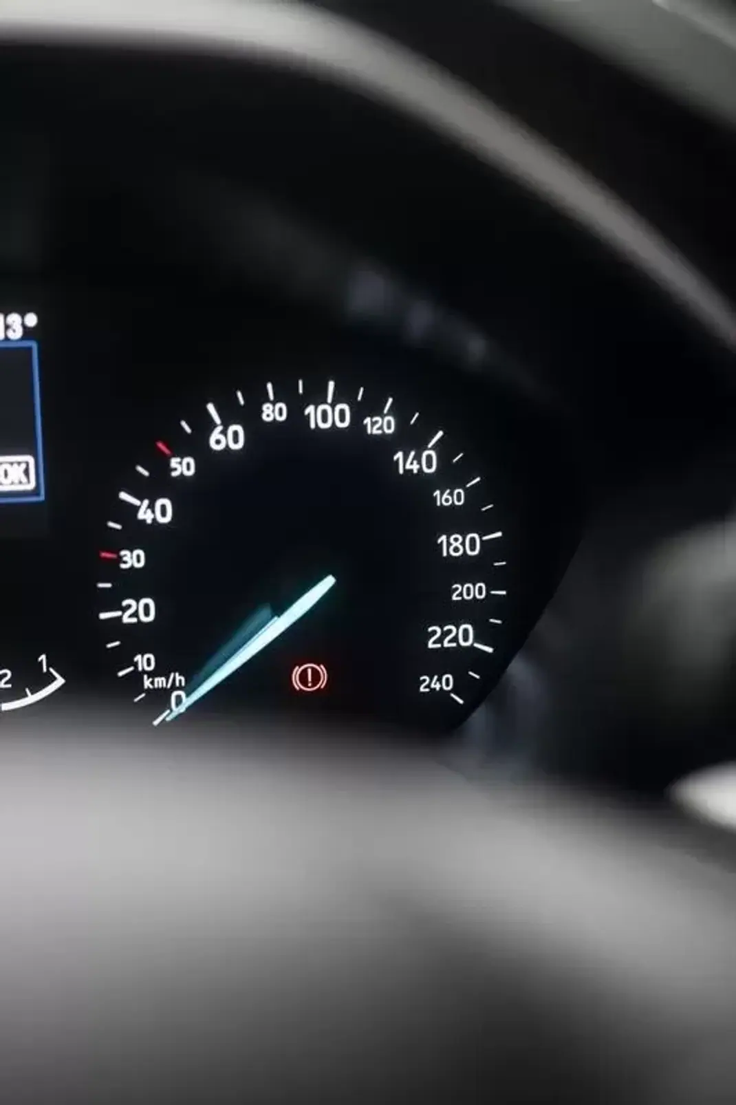 Ford Focus 2021 - 13850 EUR, 196506 km - AUTO.MOTO.pt - 196506km - foto 21 de 42