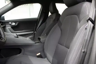 Polestar 2 2021 - 22500 EUR, 138000 km - AUTO.MOTO.pt - 138000km - foto 17 de 46